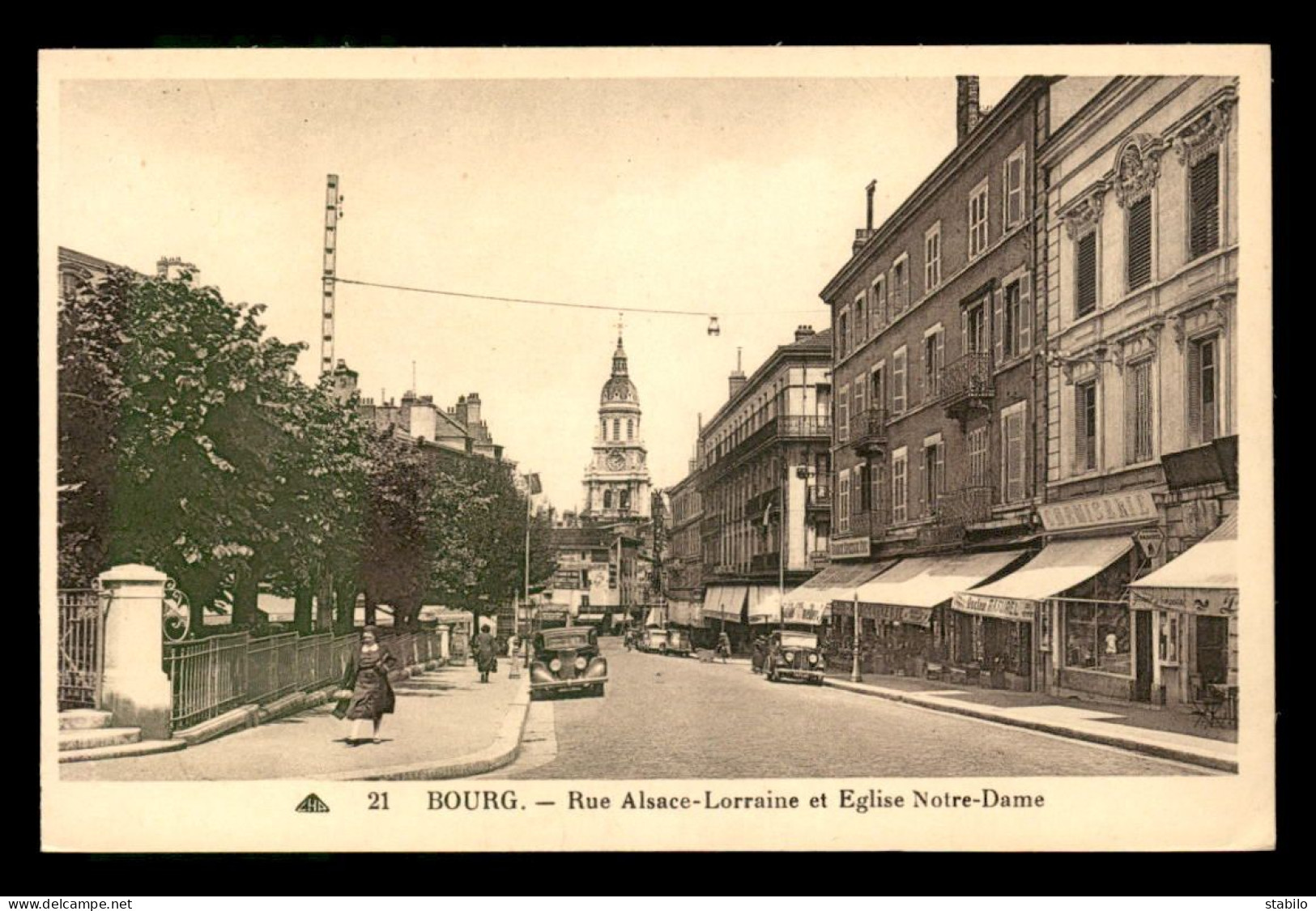 01 - BOURG - RUE ALSACE-LORRAINE ET EGLISE NOTRE-DAME - Altri & Non Classificati