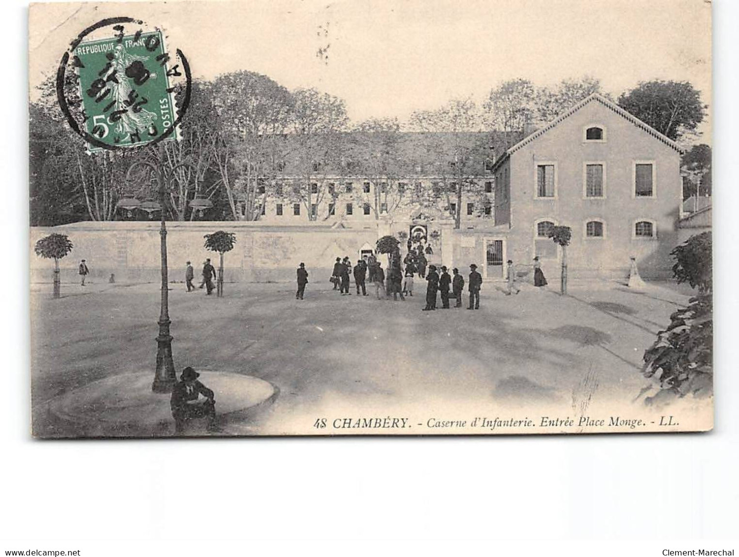 CHAMBERY - Caserne D'Infanterie - Entrée Place Monge - état - Chambery