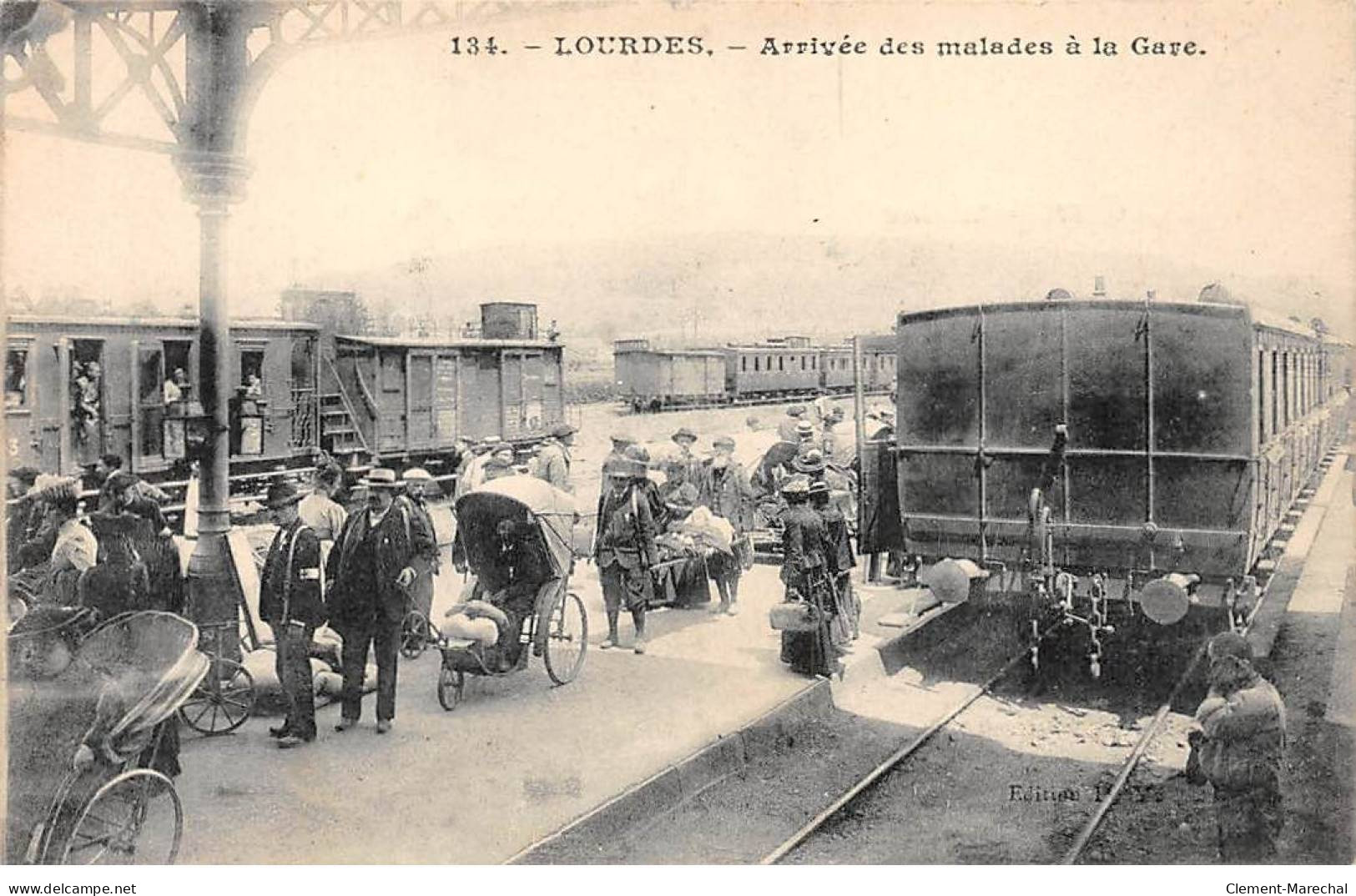 LOURDES - Arrivée Des Malades à La Gare - Très Bon état - Lourdes