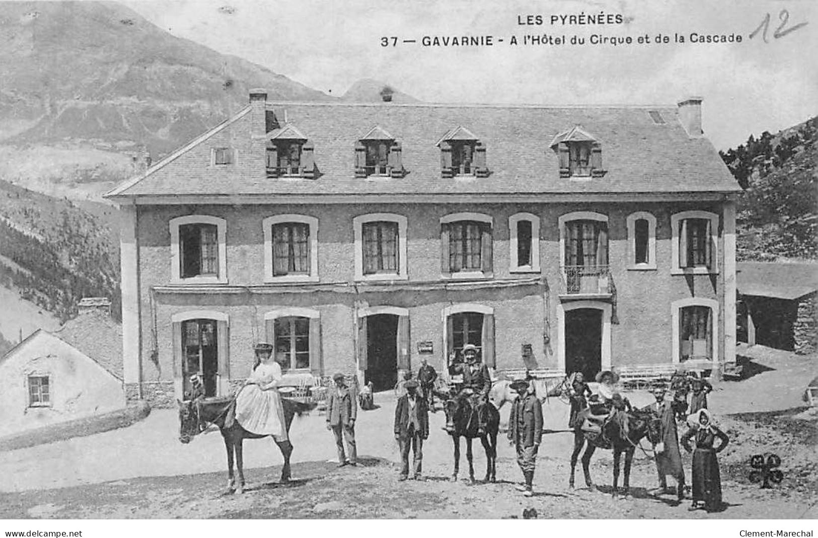 GAVARNIE - A L'Hôtel Du Cirque Et De La Cascade - Très Bon état - Gavarnie