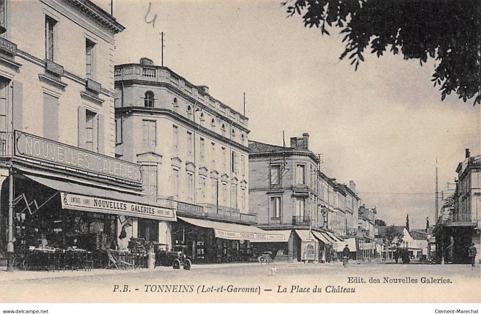 TONNEINS - La Place Du Château - Très Bon état - Tonneins