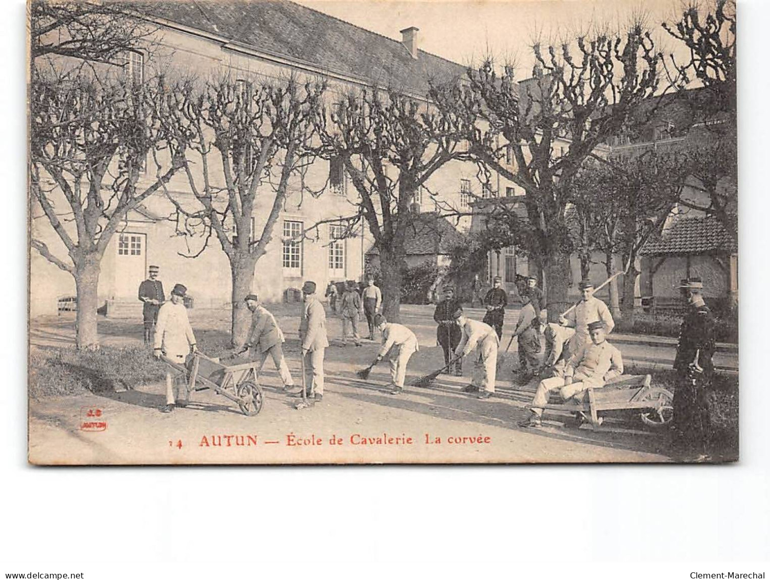 AUTUN - Ecole De Cavalerie - La Corvée - Très Bon état - Autun