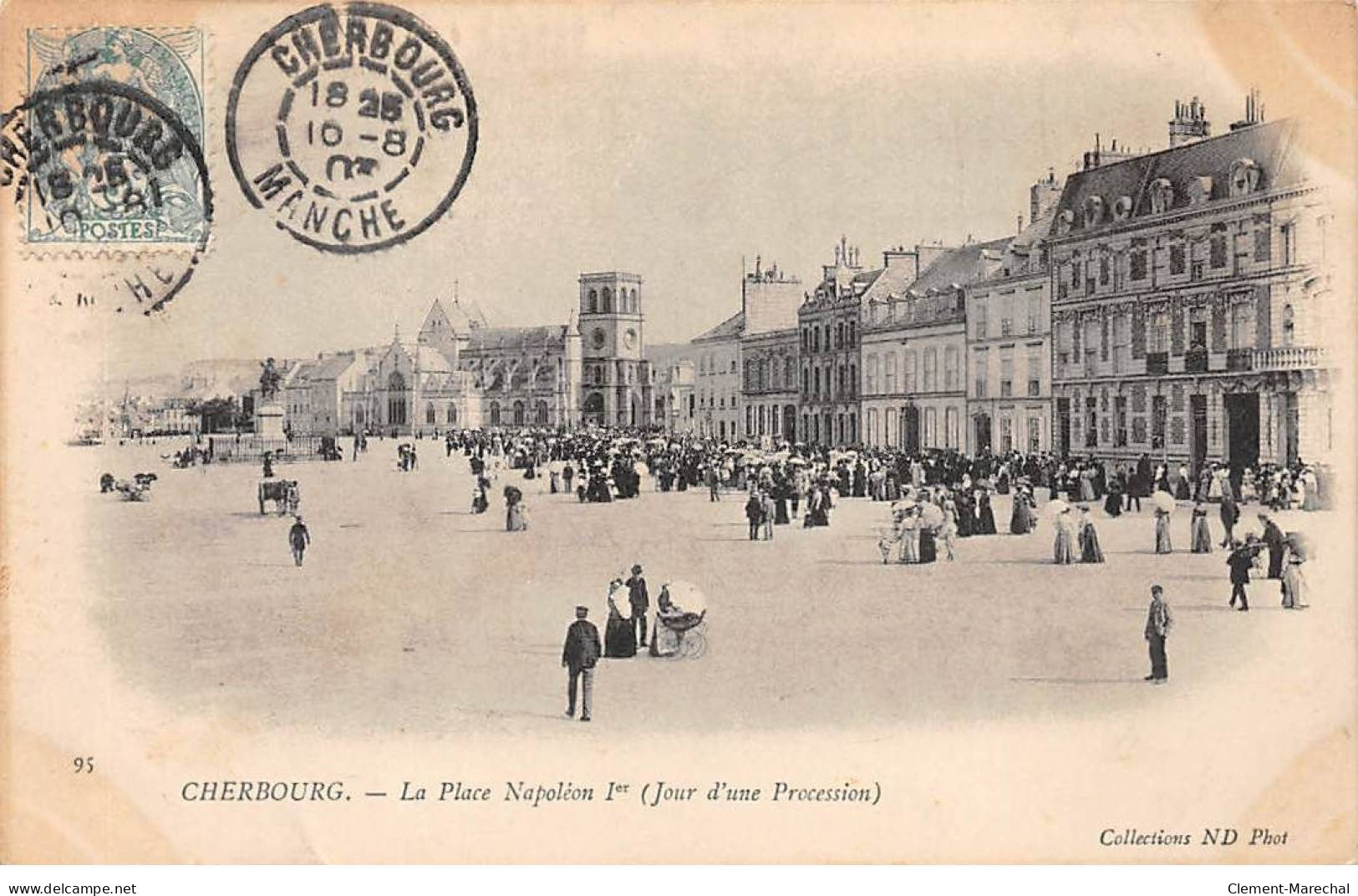 CHERBOURG - La Place Napoléon 1er - Jour D'une Procession - Très Bon état - Cherbourg