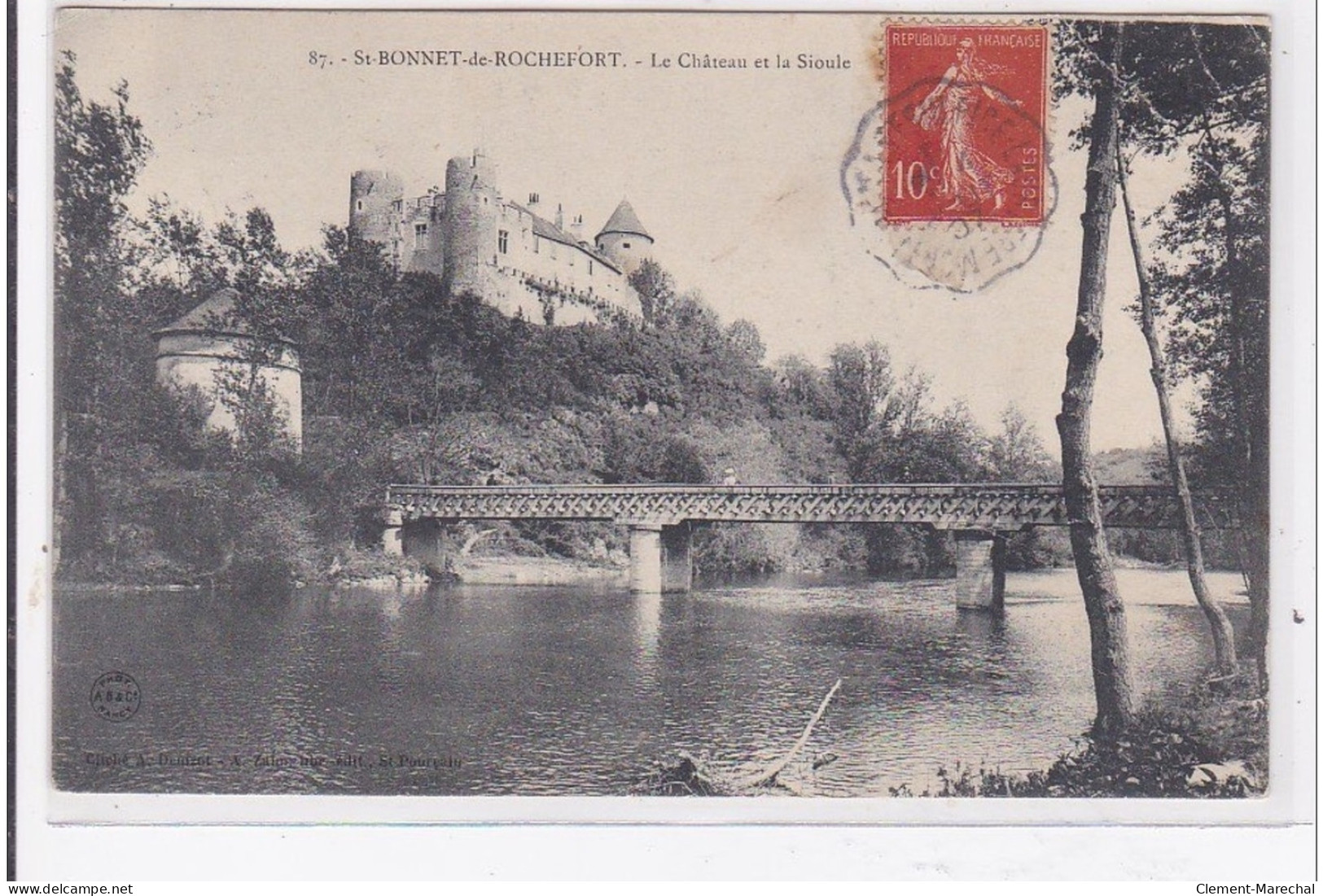 St-BONNET-de-ROCHEFORT : Le Chateau Et La Sioule - Tres Bon Etat - Autres & Non Classés