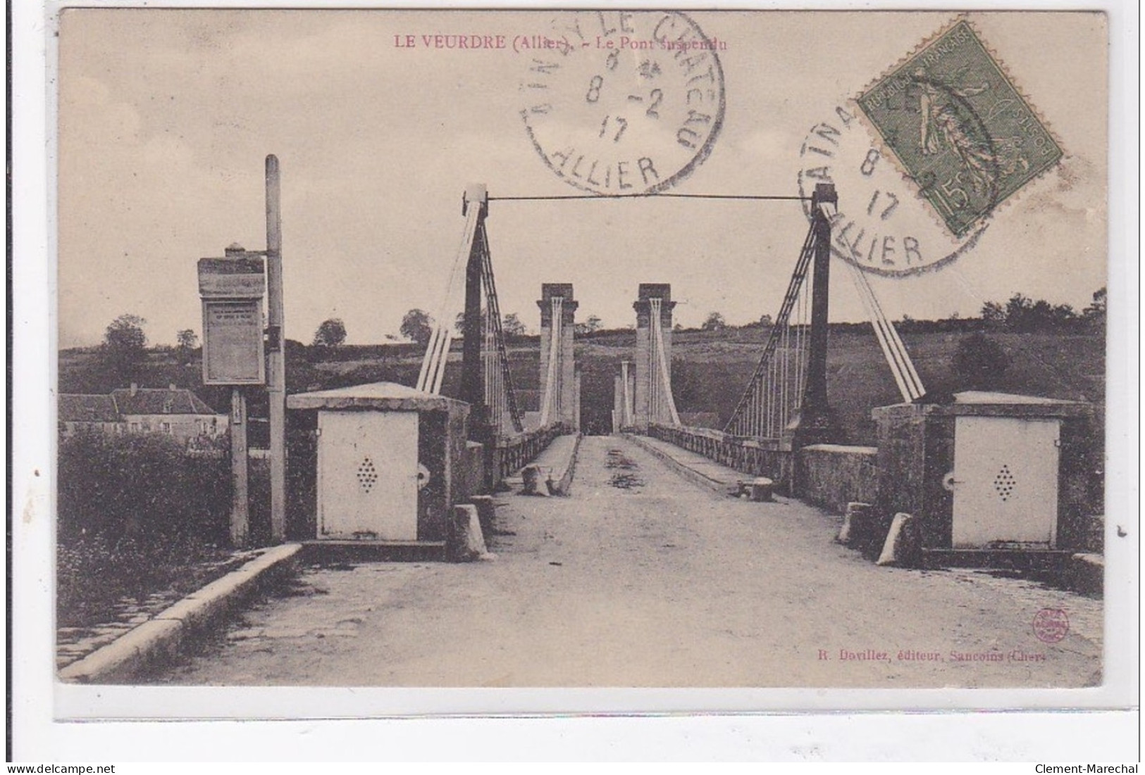 LE VEURDRE : Le Pont Suspendu - Tres Bon Etat - Autres & Non Classés