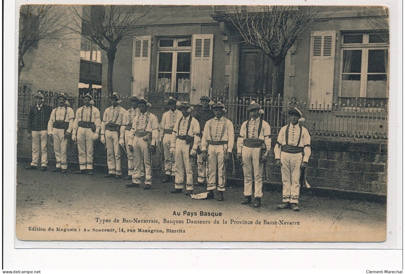 PYRENEES-ATLANTIQUES : Basques Danseurs De La Province De Basse-navarre - Etat - Autres & Non Classés