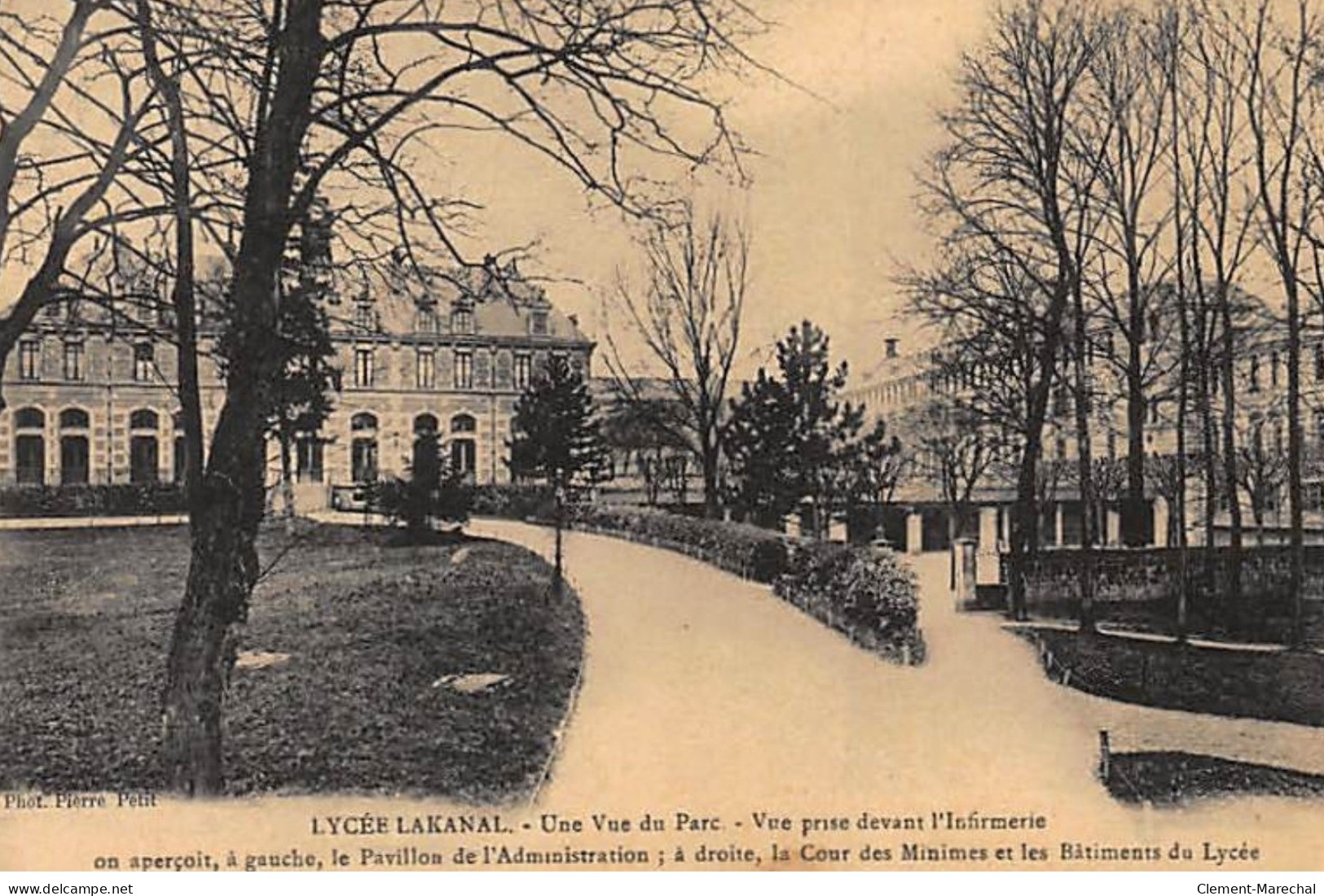 SCEAUX : Lycée Lakanal, Une Vue Du Parc, Vue Prise Devant L'Infirmerie - Très Bon état - Sceaux