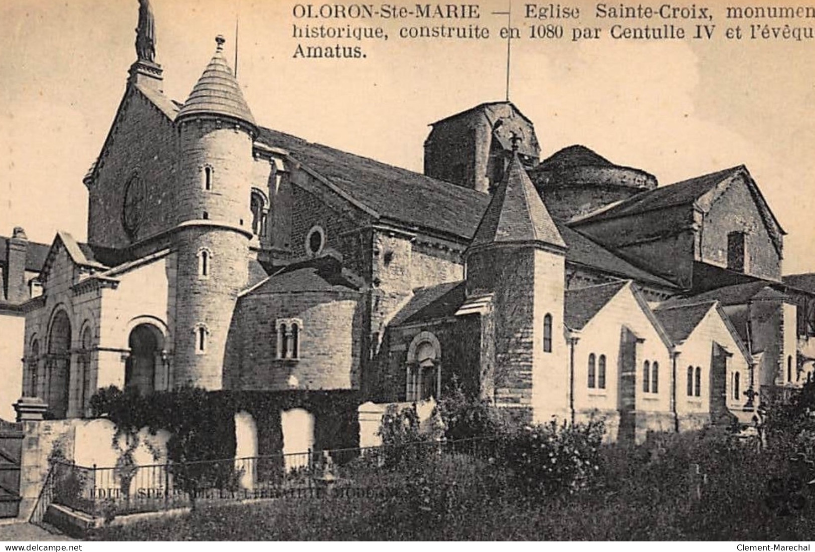ORLONS-Ste-MARIE : Eglise Ste-croix Monument Historique Construite En 1080 Par Centule IV - Tres Bon Etat - Oloron Sainte Marie