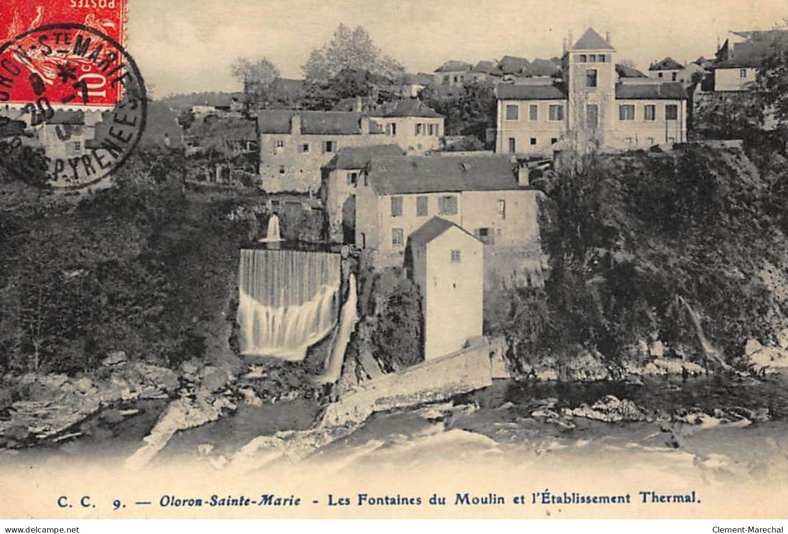 ORLONS-Ste-MARIE : Les Fontaines Du Moulin Et L'etablissement Thermal - Tres Bon Etat - Oloron Sainte Marie