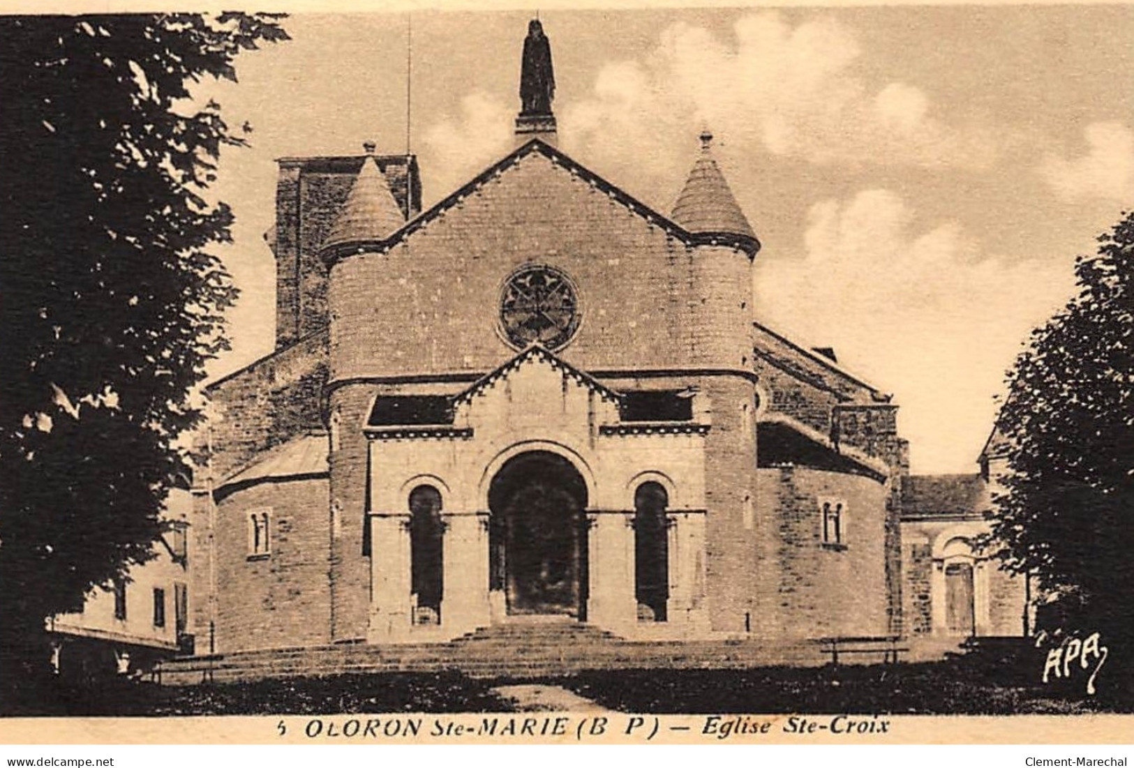 ORLONS-Ste-MARIE : L'eglise Ste-croix - Tres Bon Etat - Oloron Sainte Marie