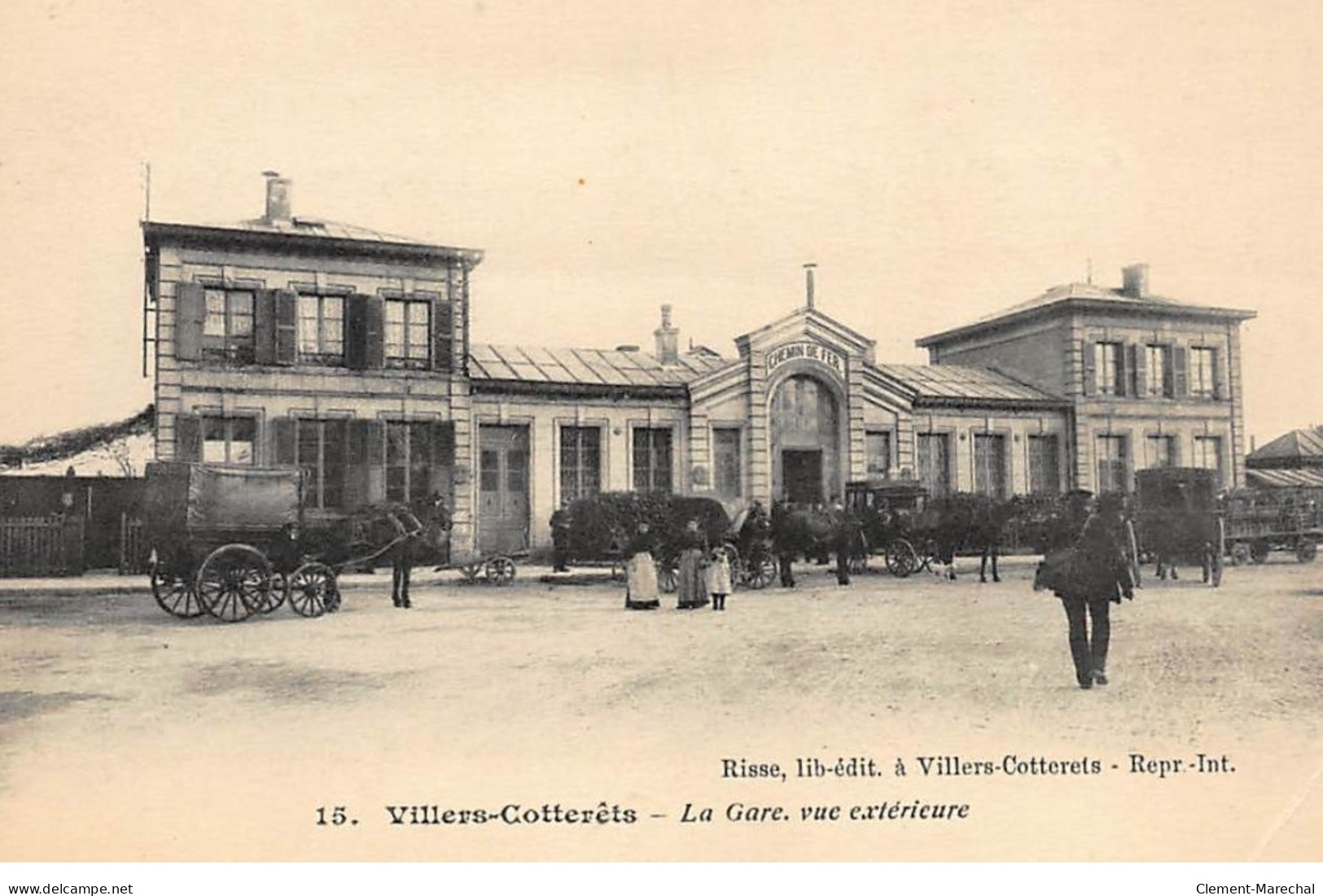 VILLERS-COTTERETS : La Gare Vue Exterieure - Etat - Villers Cotterets