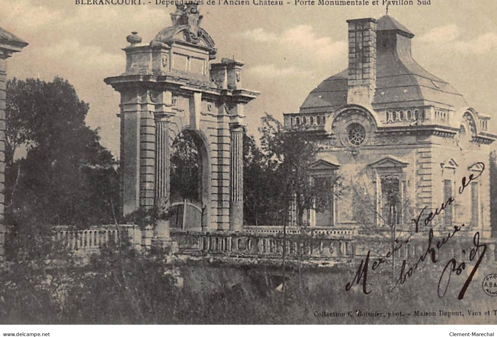 BLERANCOURT : Dependances De L'ancien Chateau Porte Monumentale Et Pavillon Sud - Tres Bon Etat - Other & Unclassified
