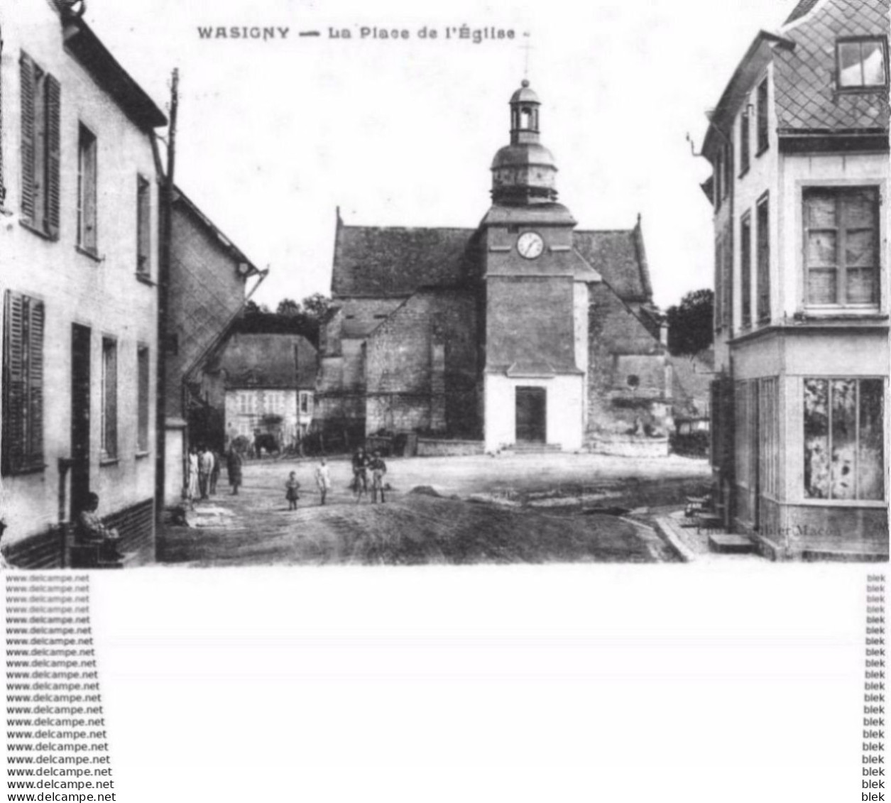 08 .  Ardennes : Wasigny  : La Place De L ' église  . - Other & Unclassified