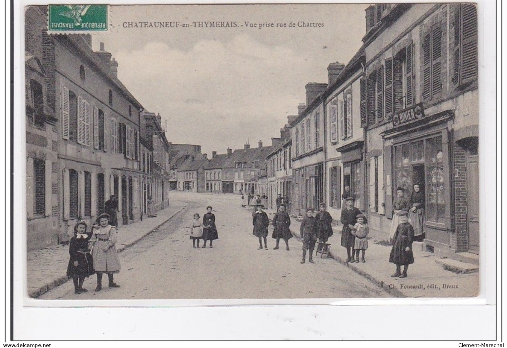 CHATEAUNEUF-en-THYMERAIS : Vue Prise Rue De Chartres - Tres Bon Etat - Châteauneuf
