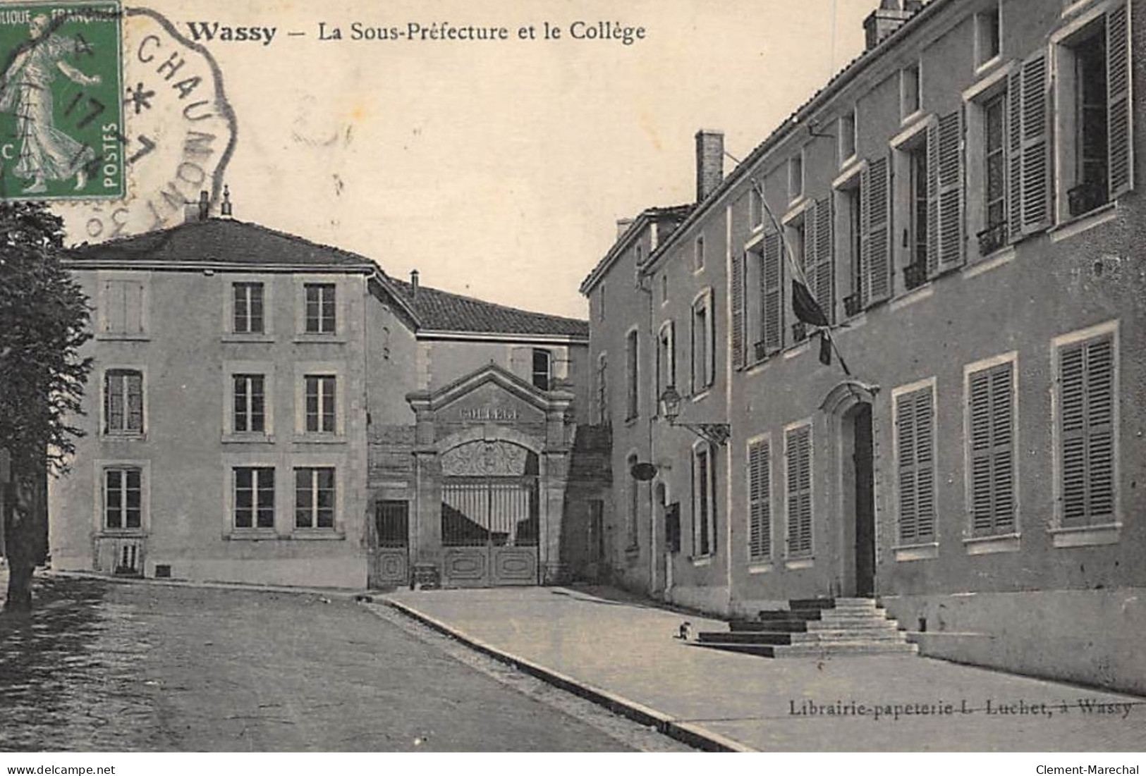 WASSY : La Sous-prefecture Et Le College - Etat - Wassy