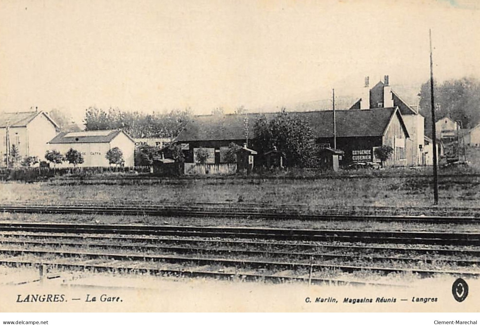 LANGRES : La Gare - Tres Bon Etat - Langres