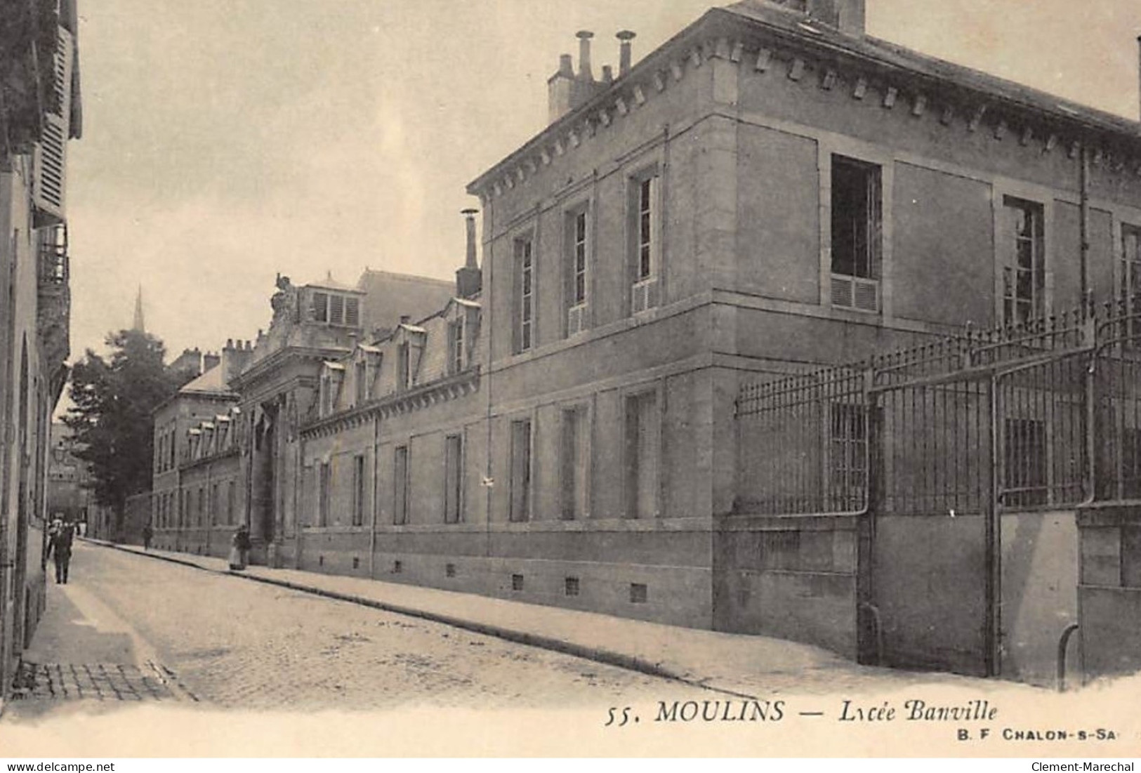 MOULINS : Lycée Banville - Tres Bon Etat - Moulins