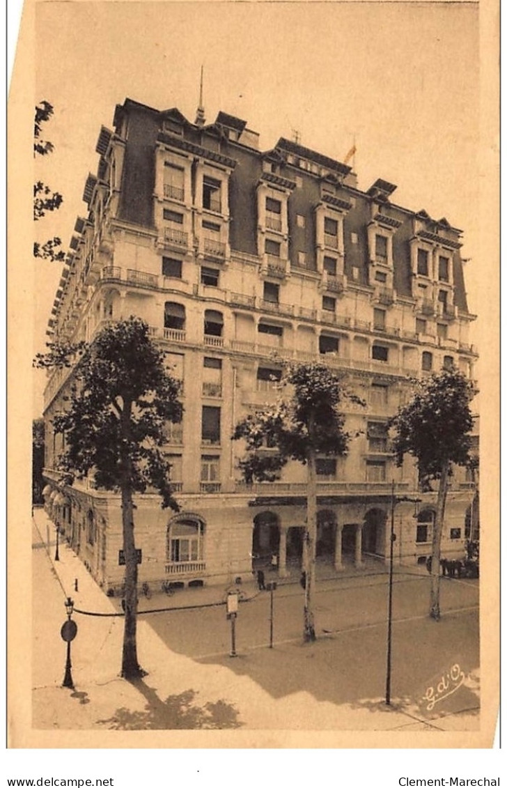 VICHY : Hotel Radio - Tres Bon Etat - Vichy