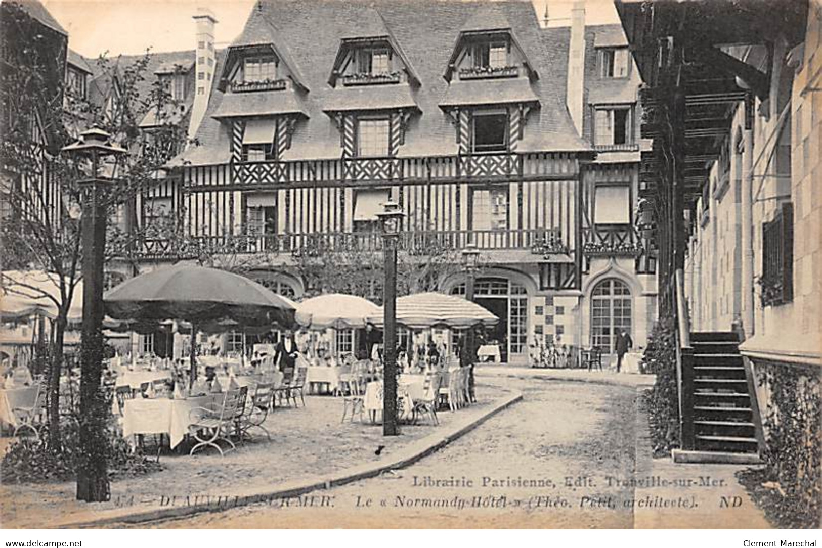 DEAUVILLE SUR MER - Le " Normandy Hôtel " - Très Bon état - Deauville