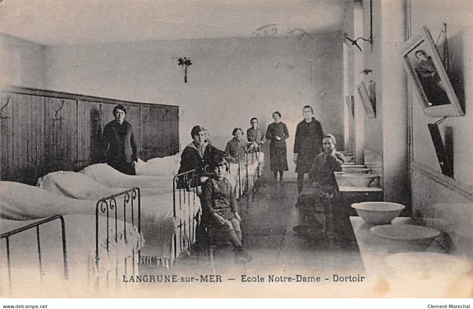 LANGRUNE SUR MER - Ecole Notre Dame - Dortoir - Très Bon état - Other & Unclassified