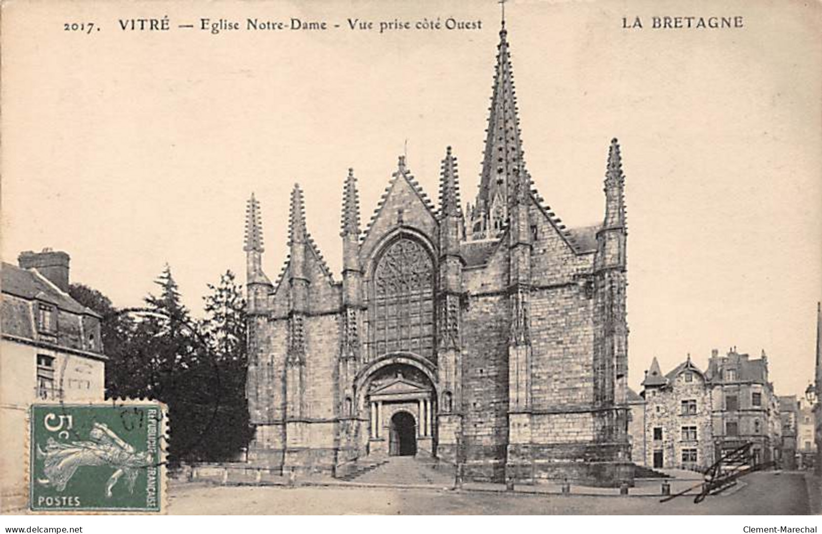 VITRE - Eglise Notre Dame - Vue Prise Côté Ouest - Très Bon état - Vitre