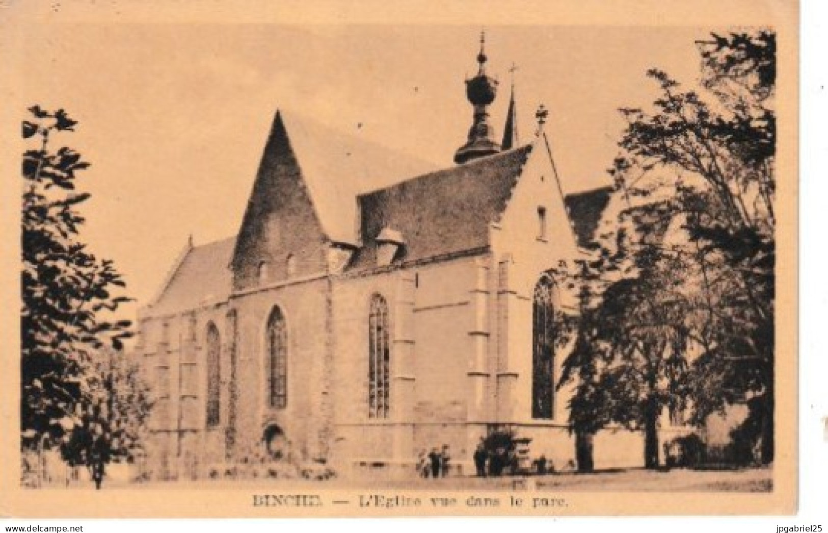 Binche L Eglise Vue Dans Le Parc - Binche