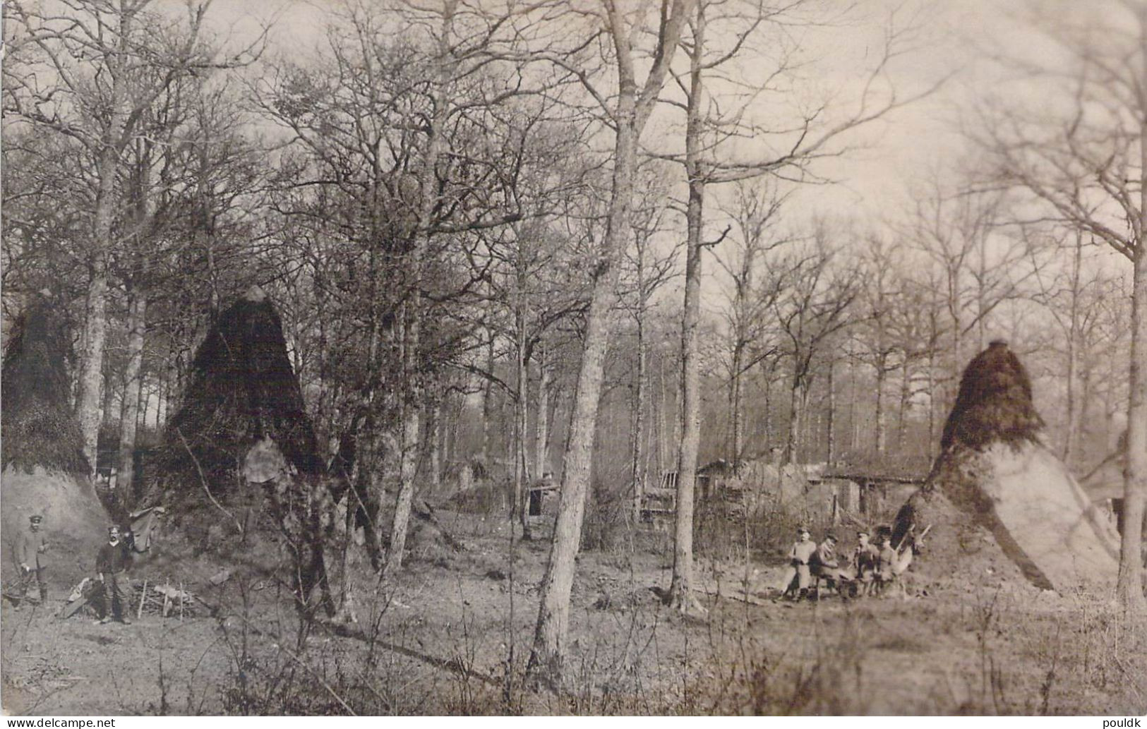 German Feldpost WW1 - Postcard Soldiers In The Woods From M.G.K.I. 87 Posted 15.6.1916 . Postal Weight 0,04 Kg. Please R - Militaria
