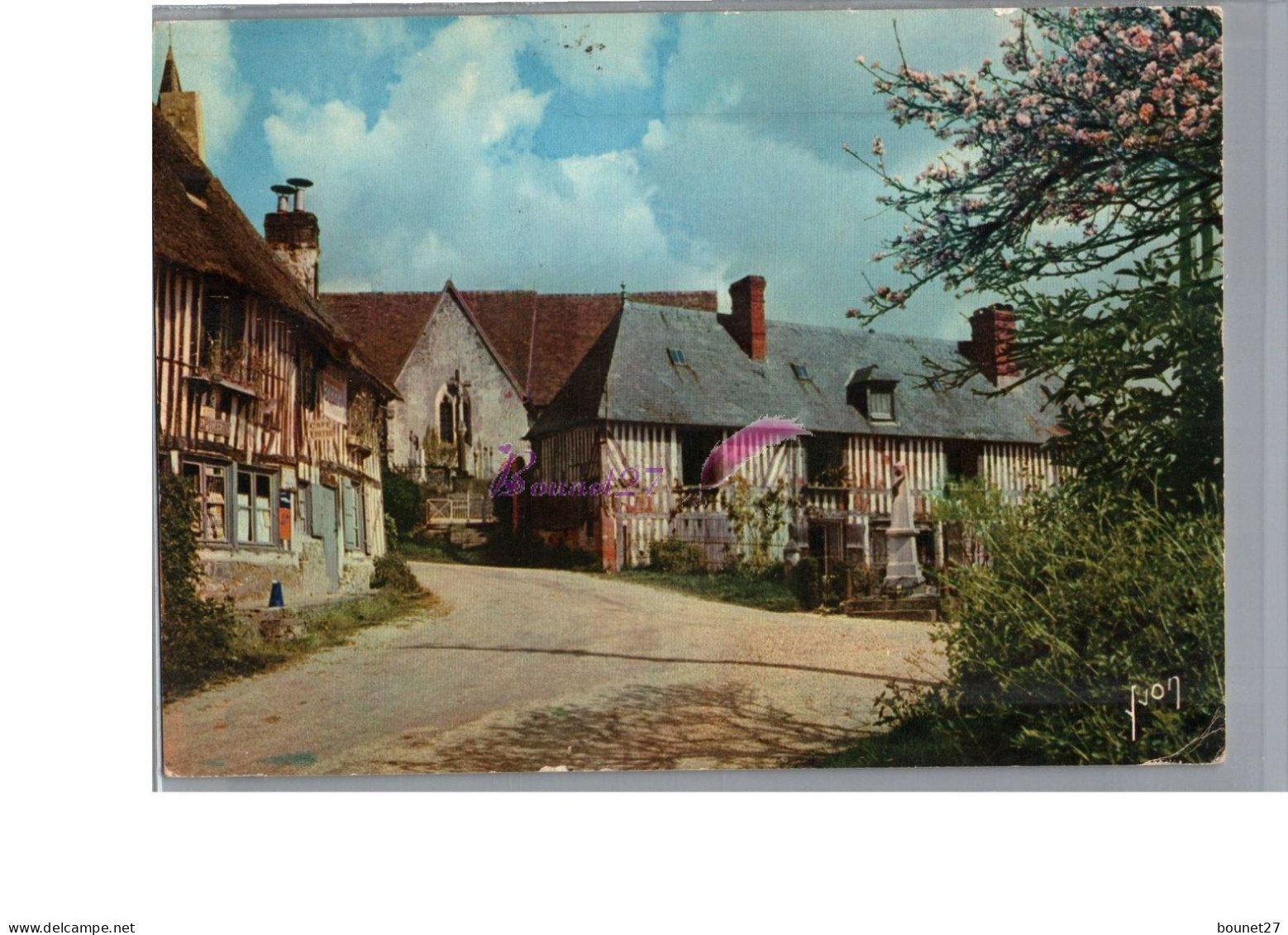 EN VALLEE D'AUGE - Groupe De Maison Normande à PIERRETTE EN AUGE - Basse-Normandie