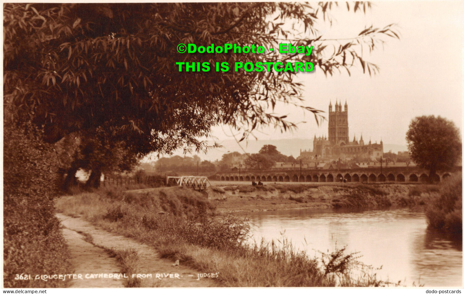 R453461 3621. Gloucester Cathedral From River. Judges - Welt