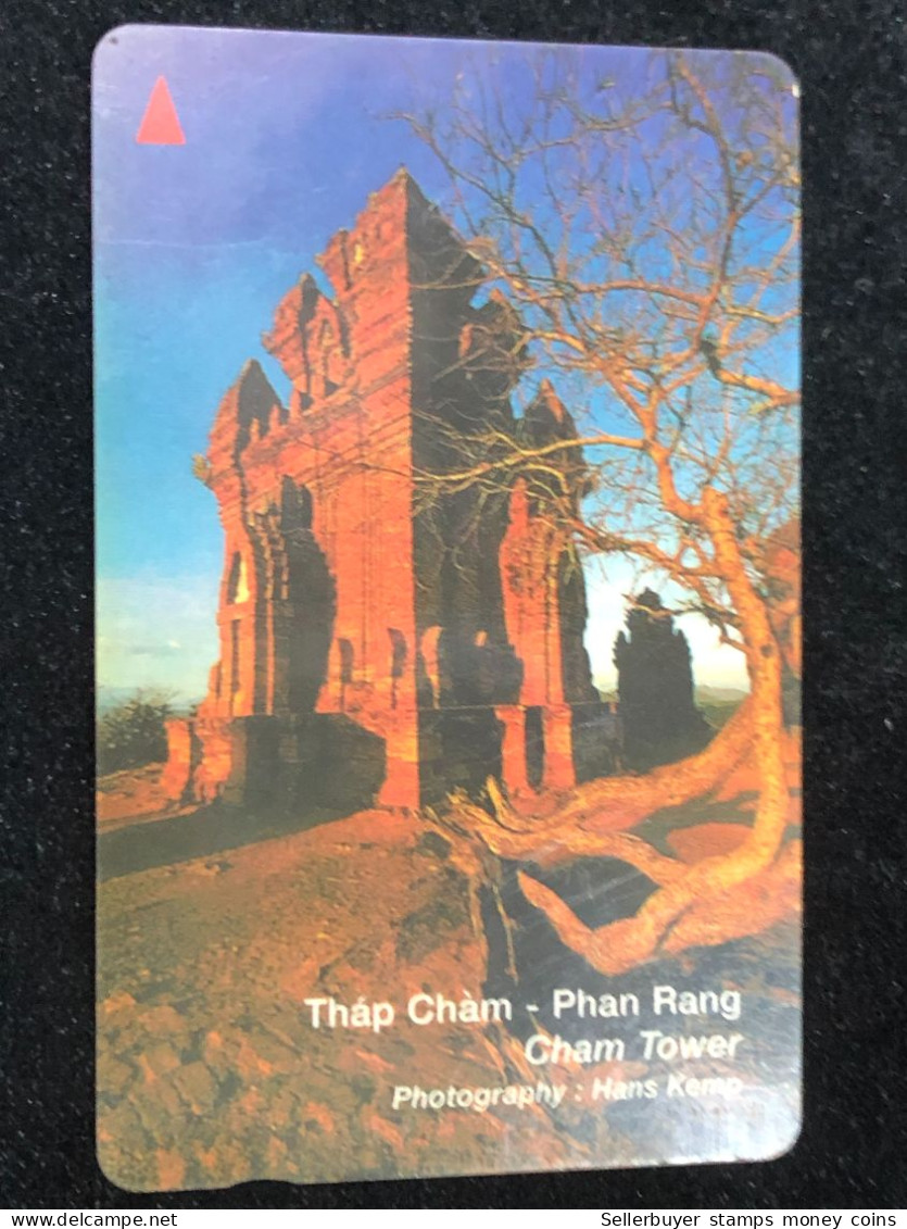 Card Phonekad Vietnam(cham Tower- 300 000dong-1997)-1pcs - Viêt-Nam
