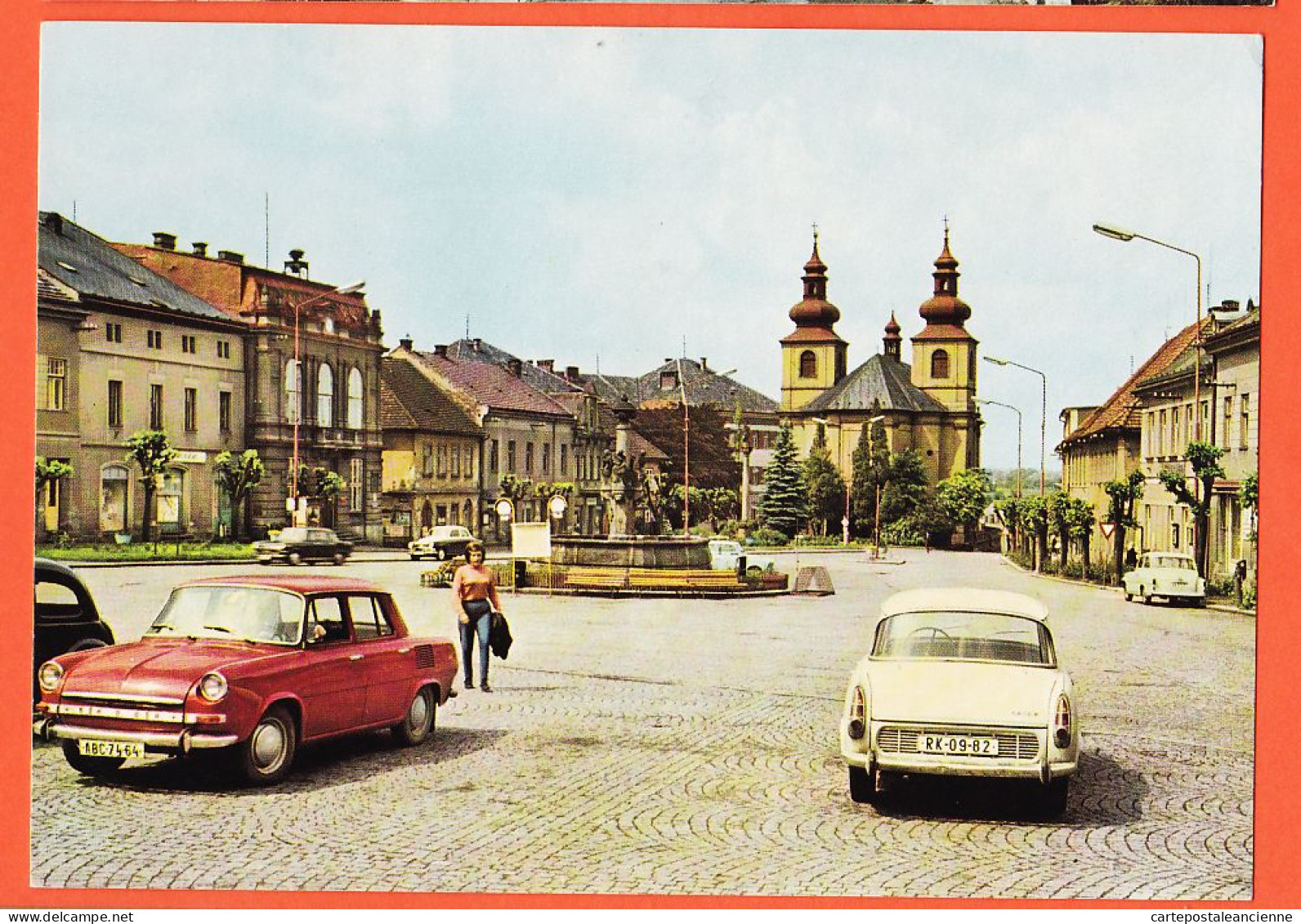06343 / VAMBERK Tchéquie HUSOVO Namesti Square Stadplatz Automobiles Pays Est 1960s Foto Josef HANUS  - Tchéquie