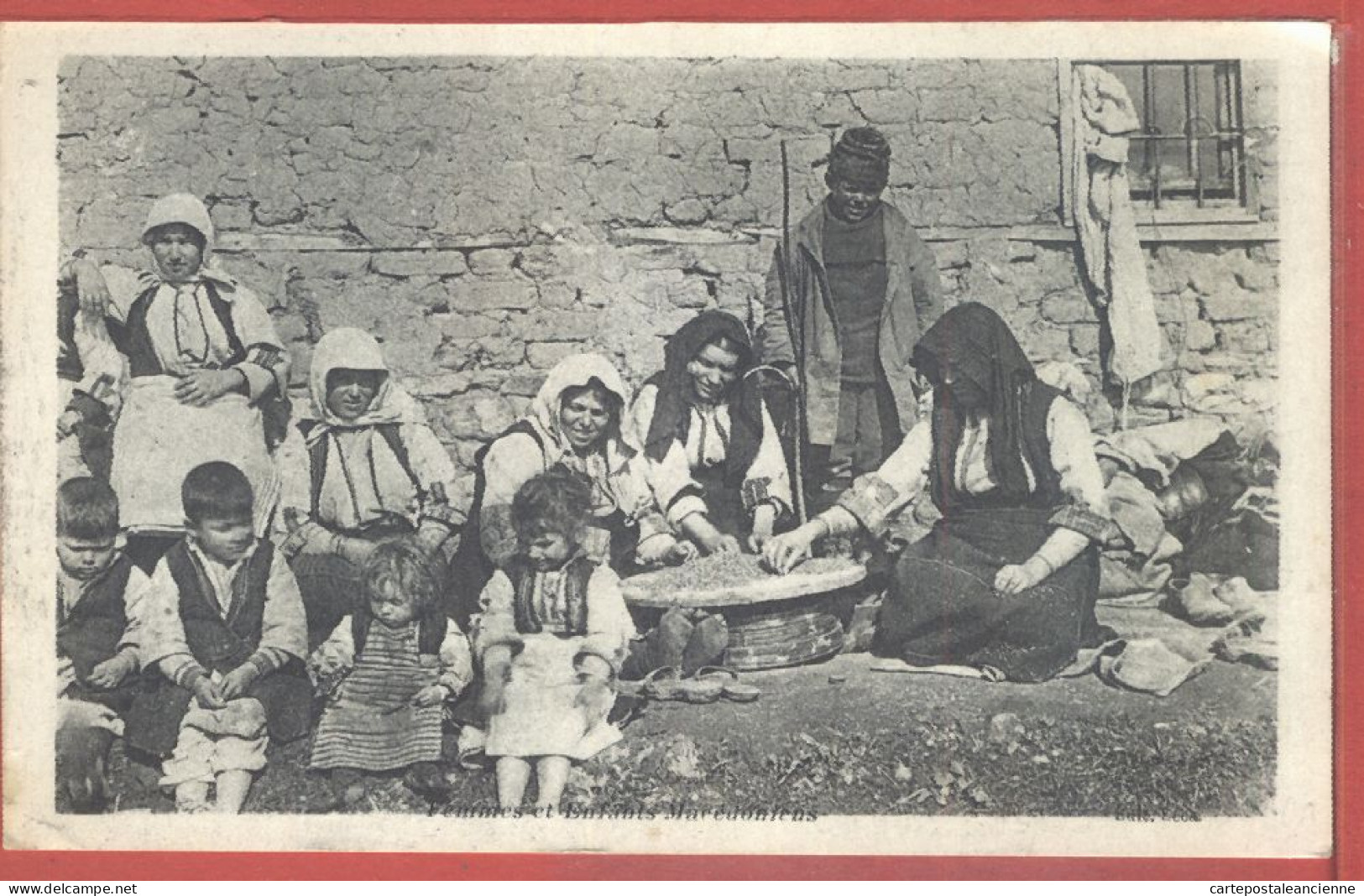 06369 / MACEDOINE Grèce Femmes Enfants Macedoniens Revers Ajouti Poilu Fleurs Sechees 1918 CpaWW1 -BAUDINIERE Greece - Grèce