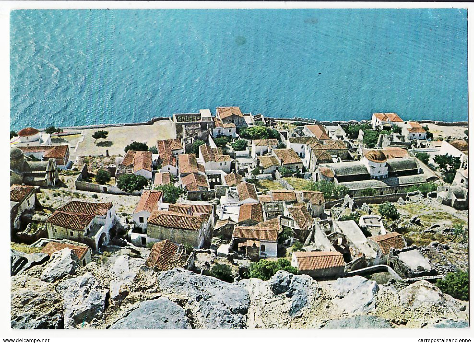 06380 / Grece MONEMVASIA Vieille Ville Vue Sur Forteresse CPM 1980s Greece Griechenland Grecia - Grèce