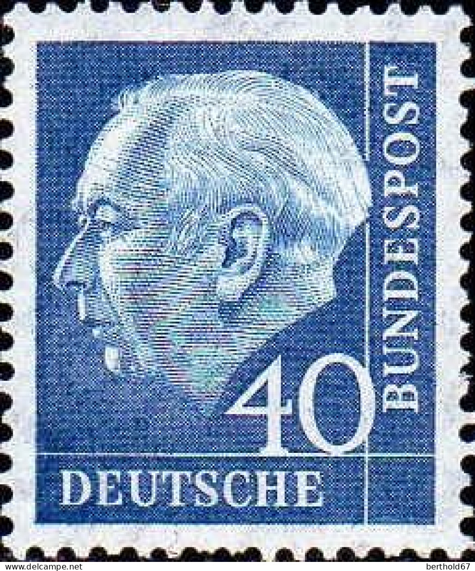 RFA Poste N** Yv: 126 Mi:260x Theodor Heuss 18x22 (Dent(s) 1 Peu Courte) Voir Scan - Unused Stamps