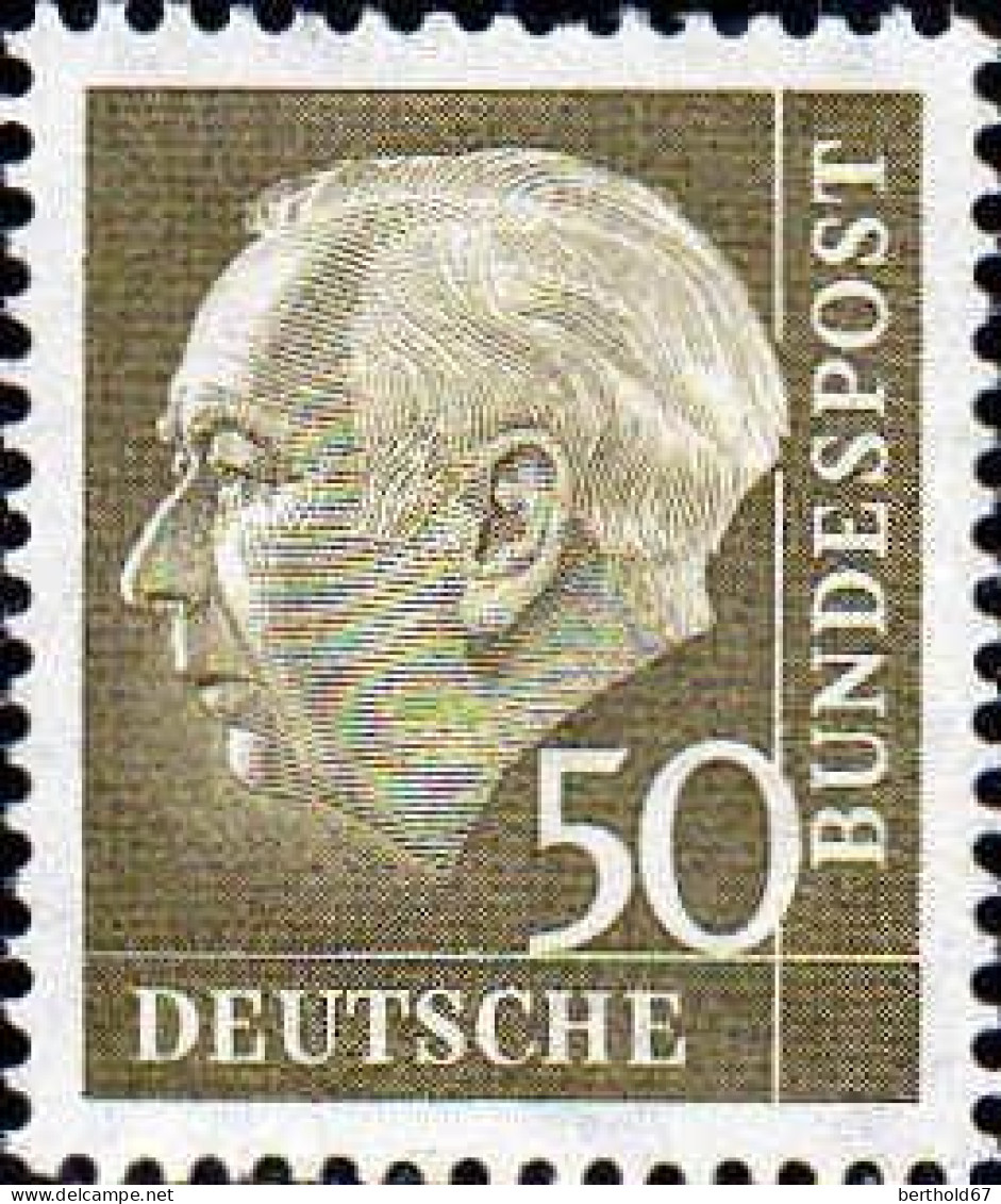 RFA Poste N* Yv: 127 Mi:261x Theodor Heuss 18x22 (trace De Charnière) - Unused Stamps