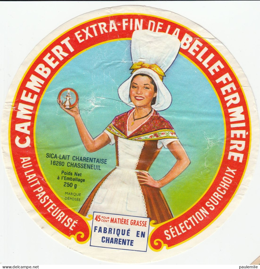 1 ETIQUETTE  CAMEMBERT DECOLLEE  CHARANTE CHASSENEUIL   BELLE FERMIERE - Cheese