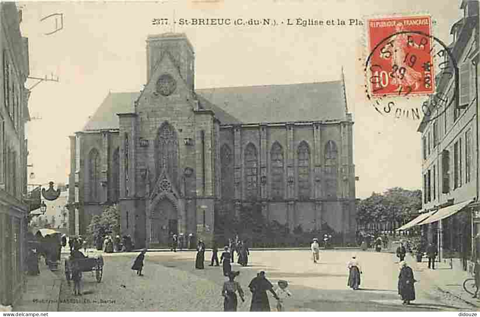 22 - Saint Brieuc - L'Eglise Et La Place - Animée - Oblitération Ronde De 1912 - CPA - Voir Scans Recto-Verso - Saint-Brieuc