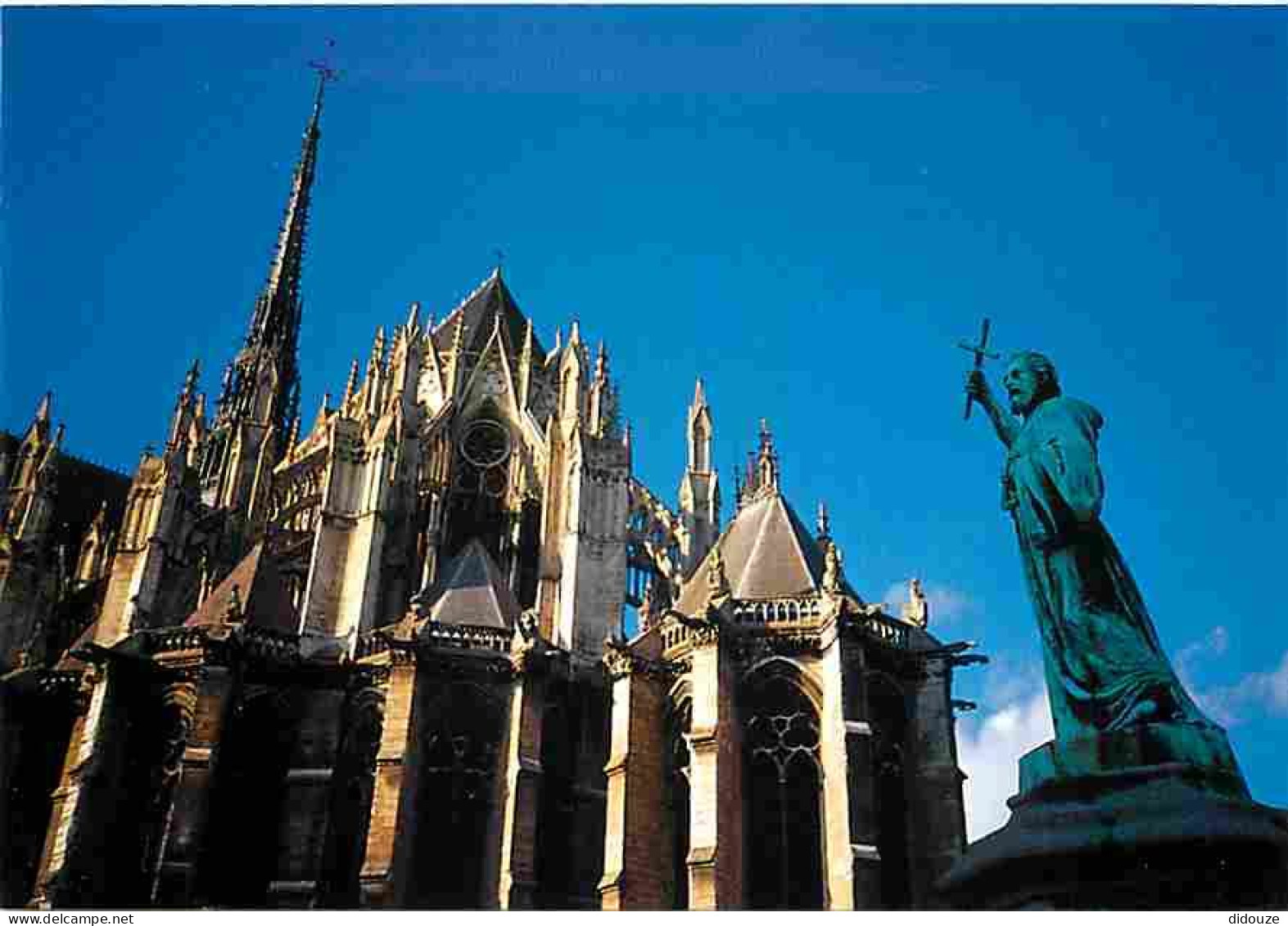 80 - Amiens - Abside De La Cathédrale Notre Dame - Au Premier Plan Statue De Pierre L'Ermite - Carte Neuve - CPM - Voir  - Amiens