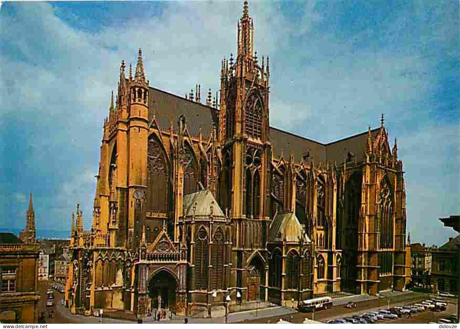57 - Metz - La Cathédrale Saint Etienne - Automobiles - Bus - Carte Neuve - CPM - Voir Scans Recto-Verso - Metz