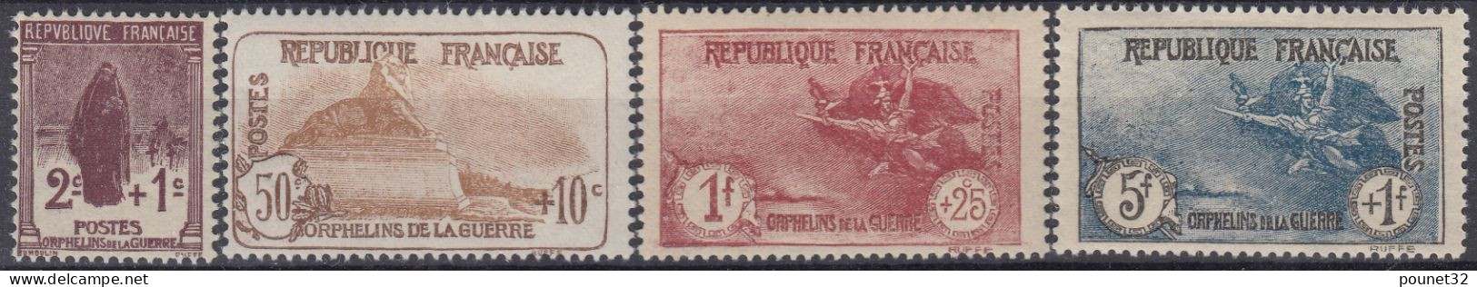 FRANCE SERIE ORPHELINS N° 229/232 NEUVE * GOMME TRACE DE CHARNIERE - COTE 225 € - Neufs