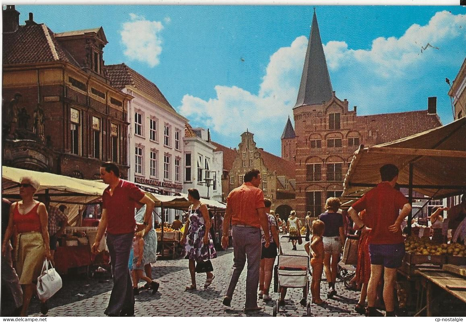 ZUTPHEN MARKT MET BOLWERK - Zutphen