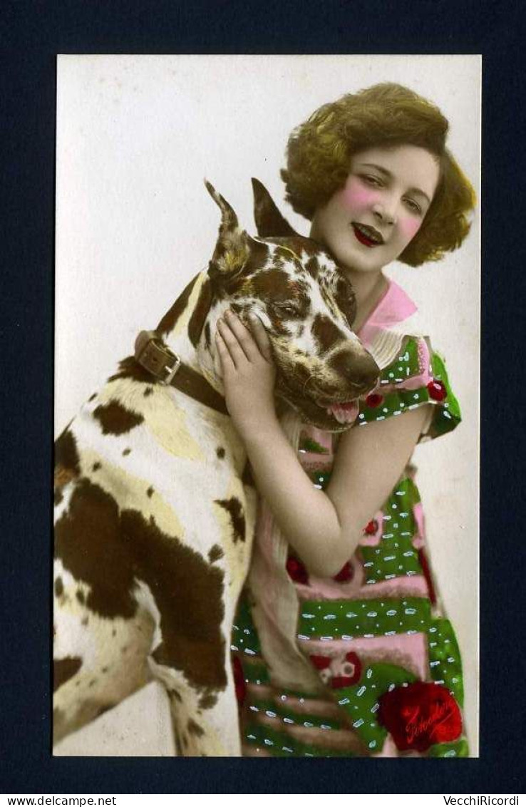 Girl W/ Dog 1910c Photo Postcard - Femmes