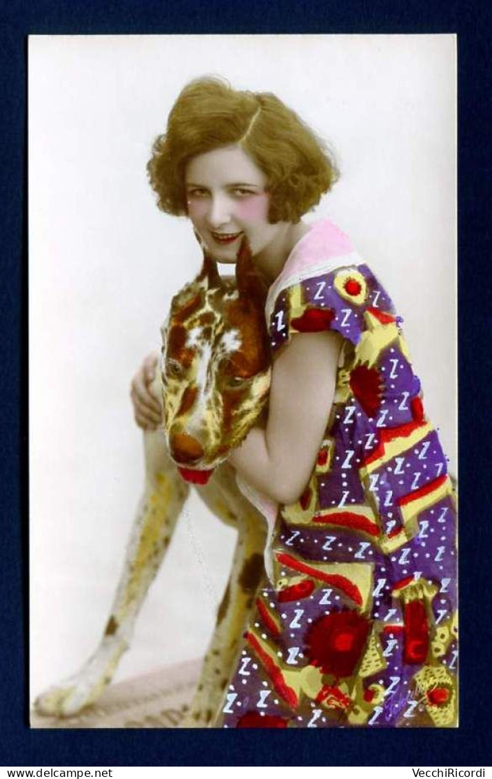 Girl W/ Dog 1910c Photo Postcard - Femmes