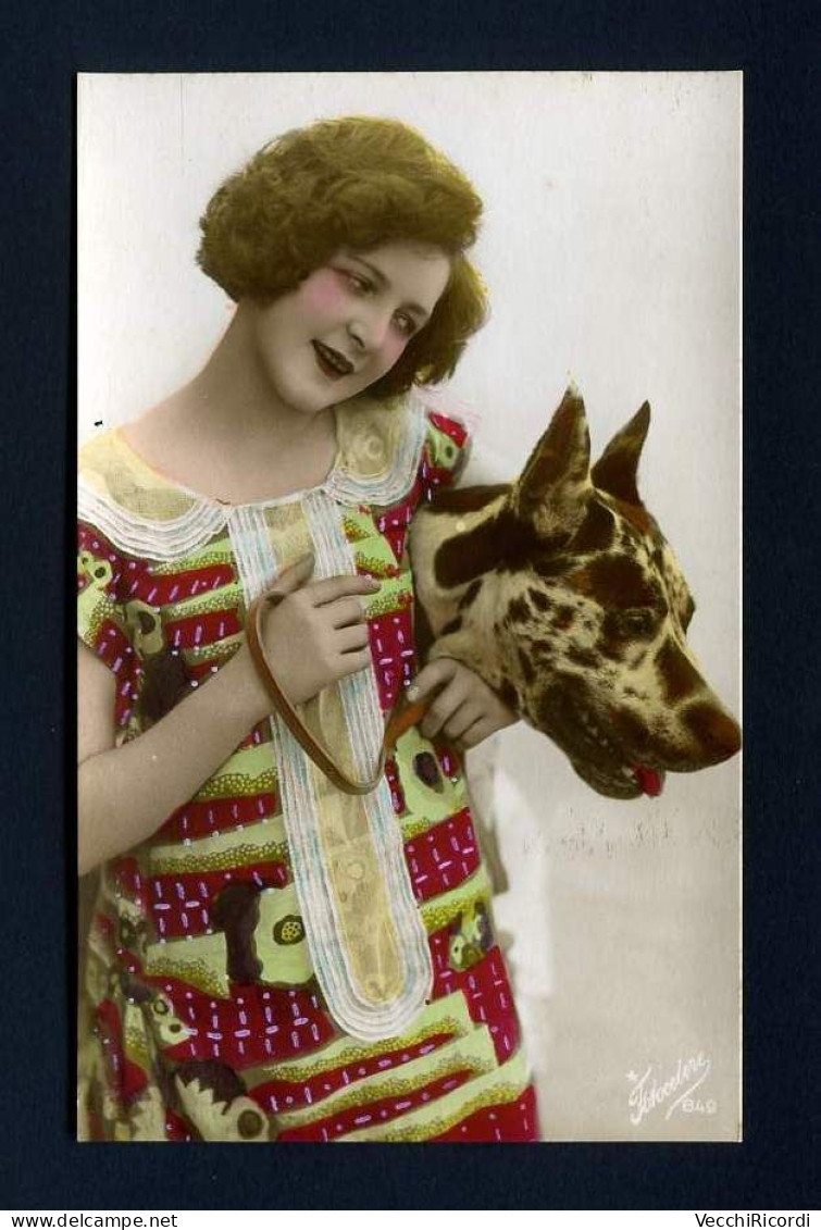 Girl W/ Dog 1910c Photo Postcard - Femmes