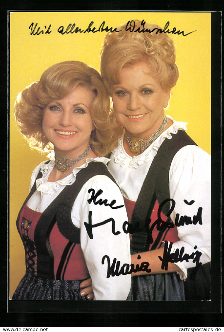 AK Musikerinnen Maria Und Margot Hellwig In Tracht Posierend, Autograph  - Musik Und Musikanten