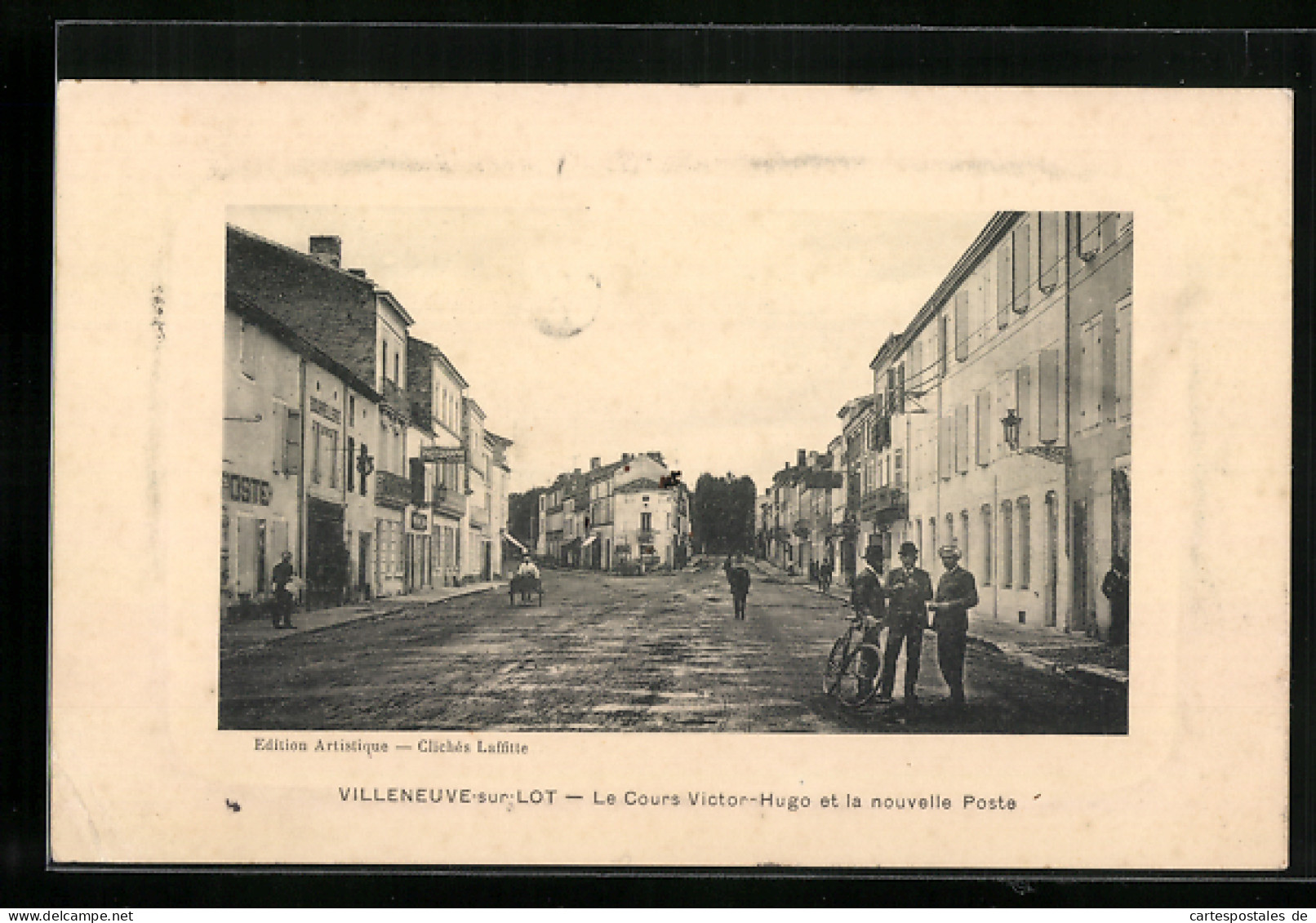 CPA Villeneuve-sur-Lot, Le Cours Victor-Hugo Et La Nouvelle Poste  - Villeneuve Sur Lot