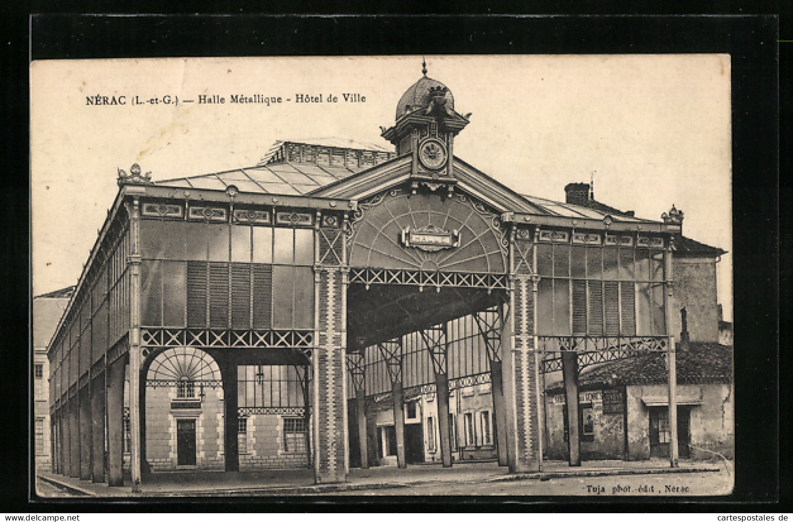 CPA Nérac, Halle Métallique, Hôtel De Ville  - Other & Unclassified