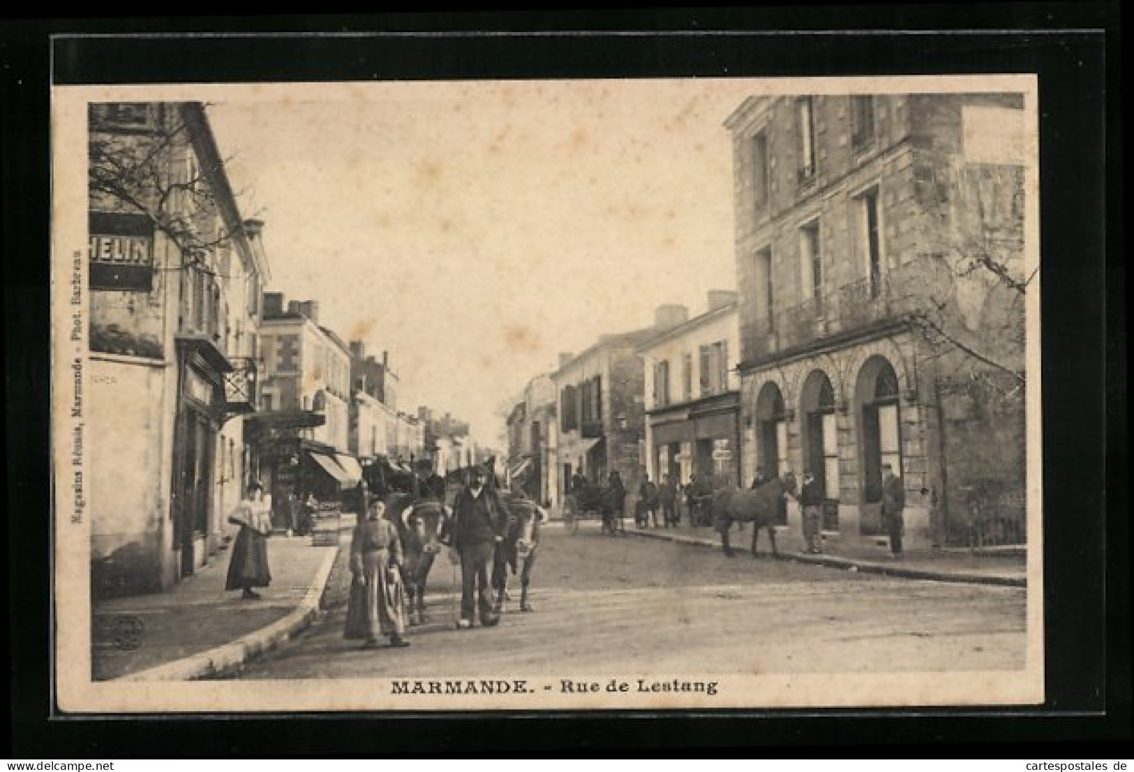 CPA Marmande, Rue De Lestang, Vue De La Rue  - Marmande