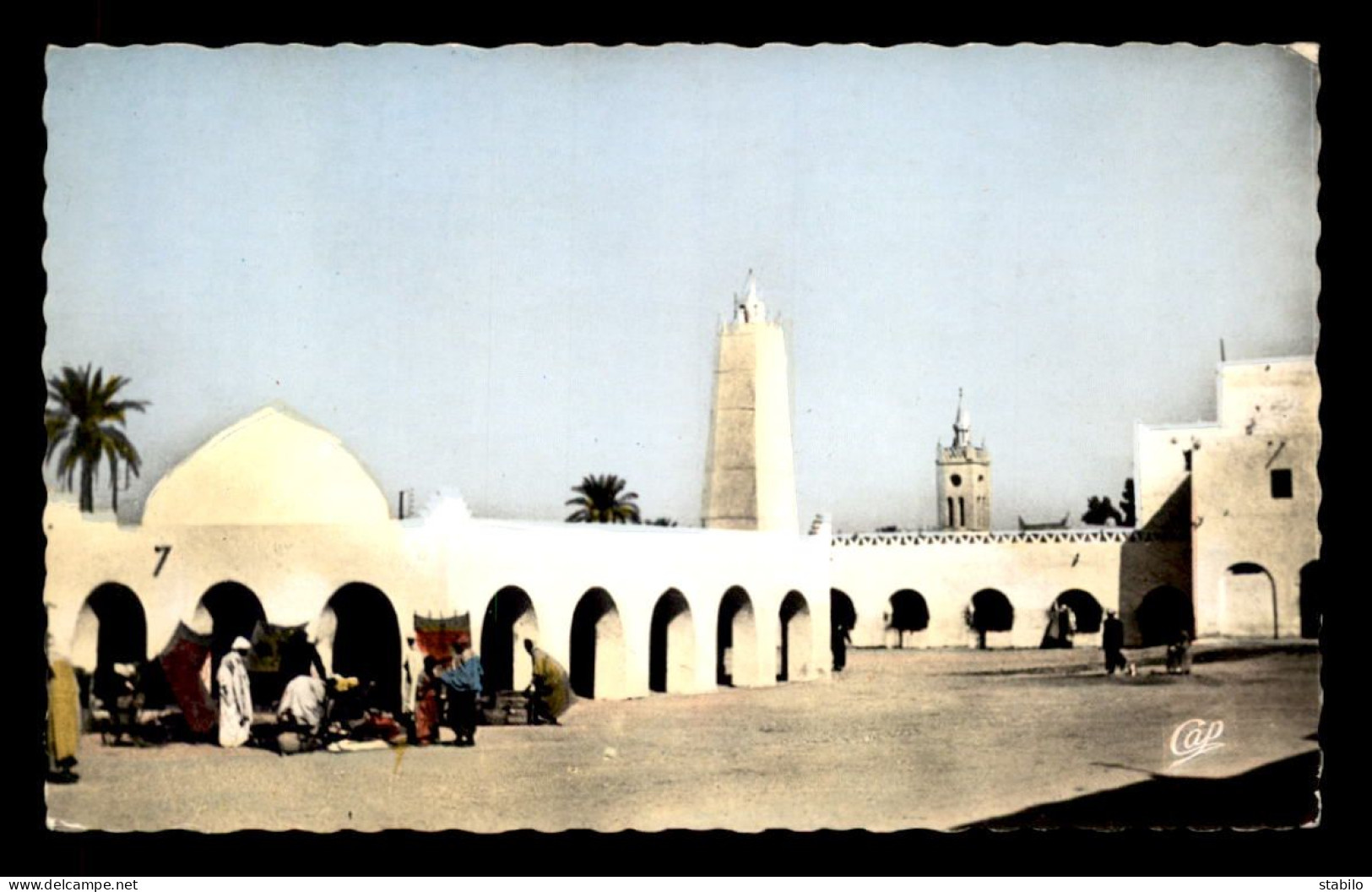 ALGERIE - SAHARA - OUARGLA - PLACE DU MARCHE ET MOSQUEE MALIKITTE - Ouargla