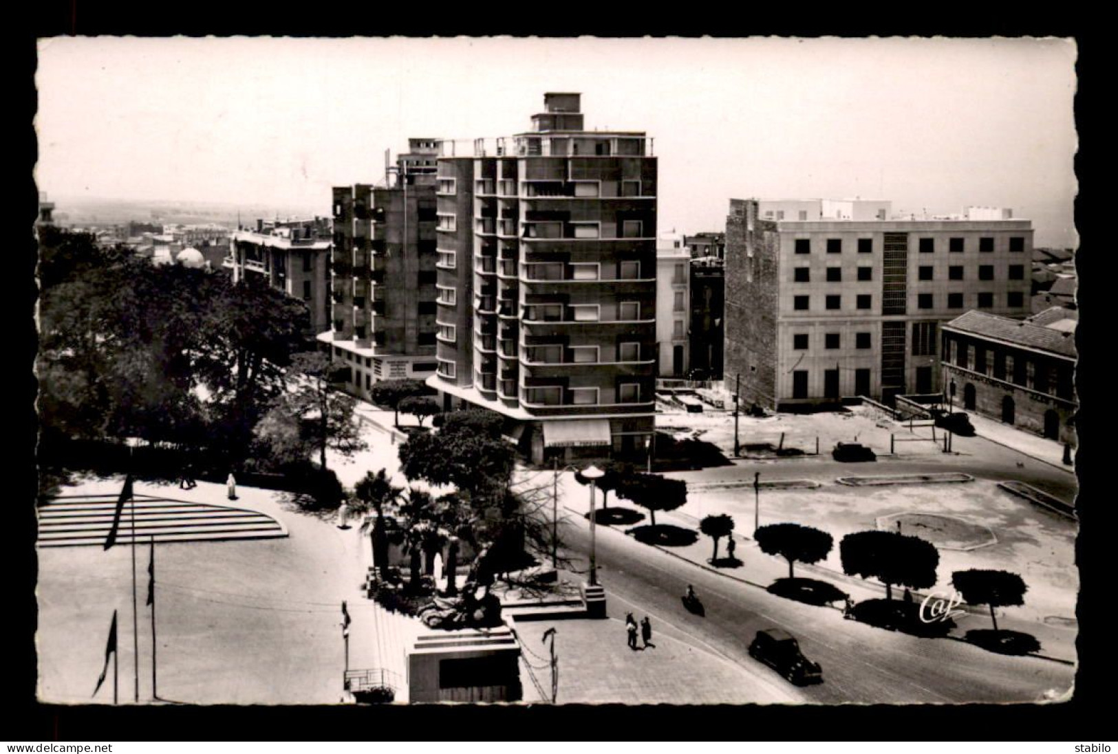 ALGERIE - MOSTAGANEM - LA PLACE DE LA MAIRIE ET L'AVENUE GUSTAVE JOBERT - Mostaganem